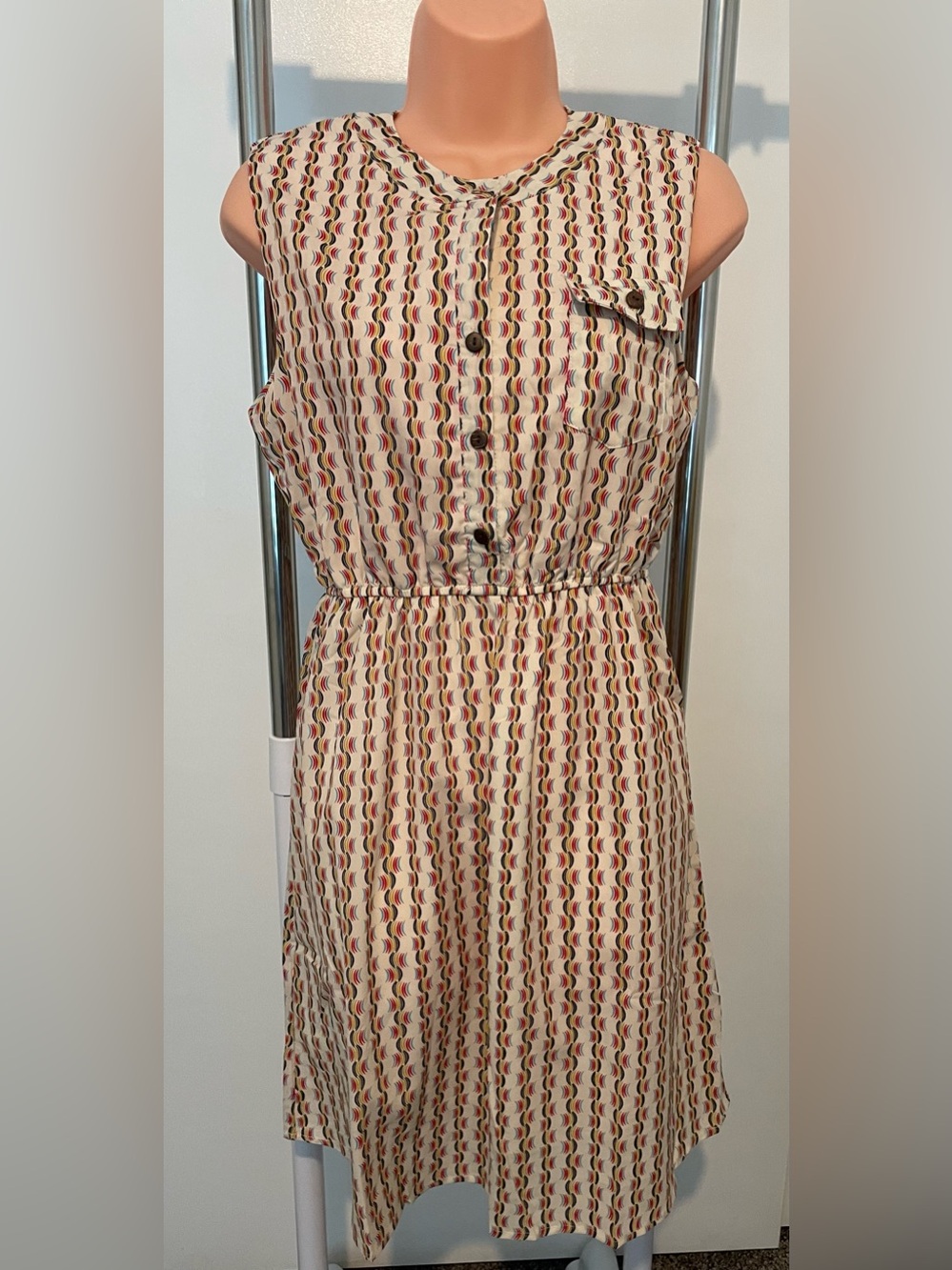 Sleeveless Cream Midi Dress with Multicolor Wave Print
